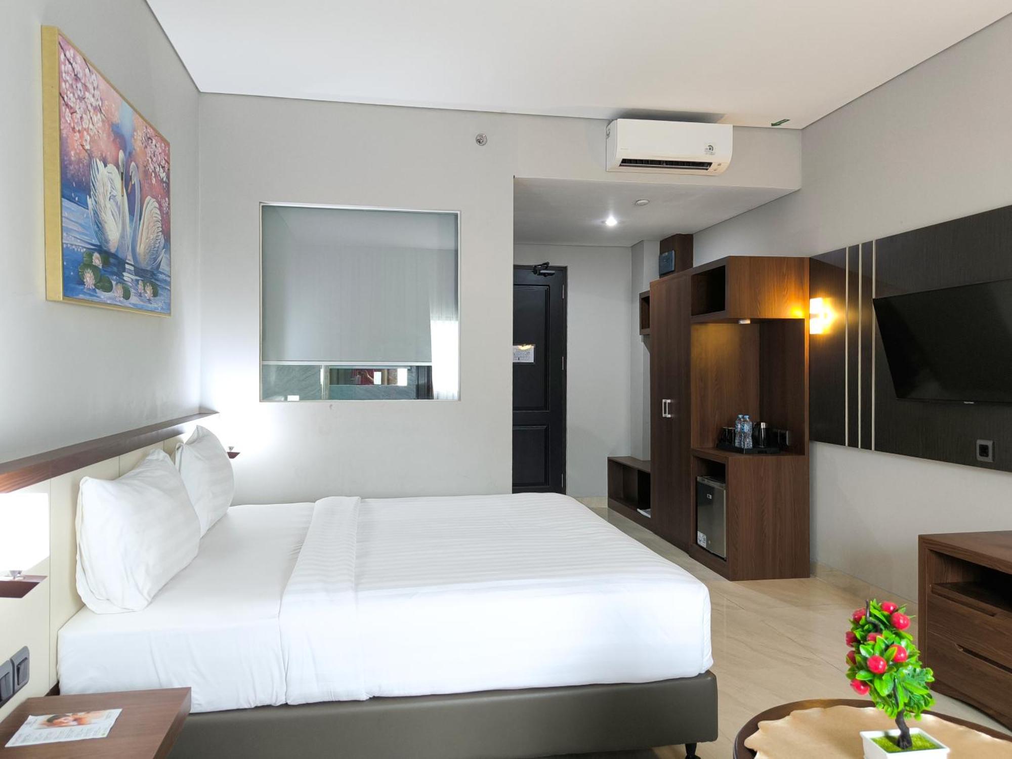 Rylich Panorama Hotel Sorong Room photo